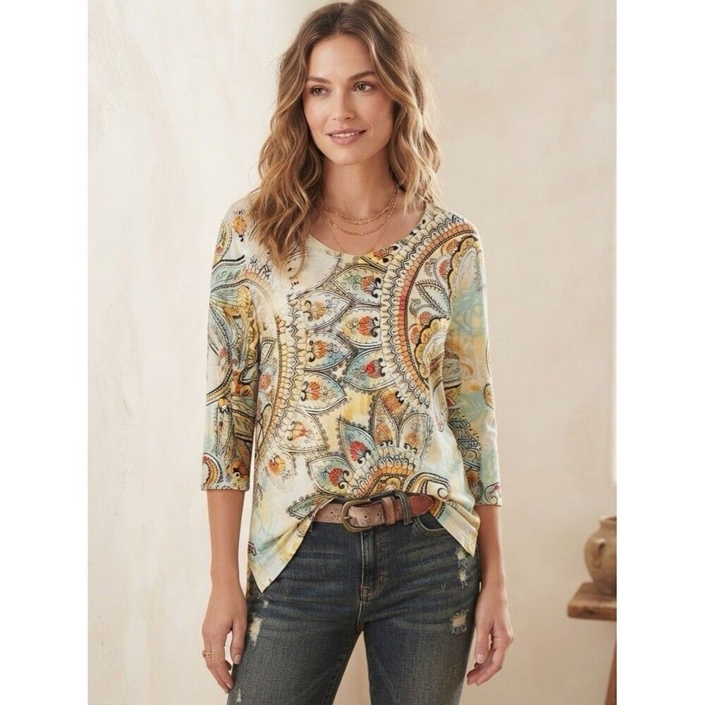 Chicos floral paisley asymmetrical hem top